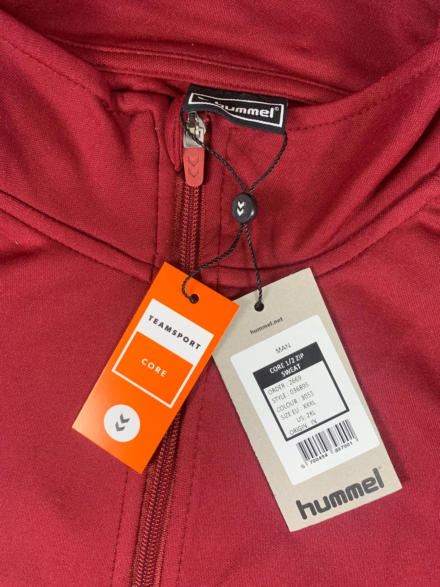 Hummel Sportjacke in Dunkelrot