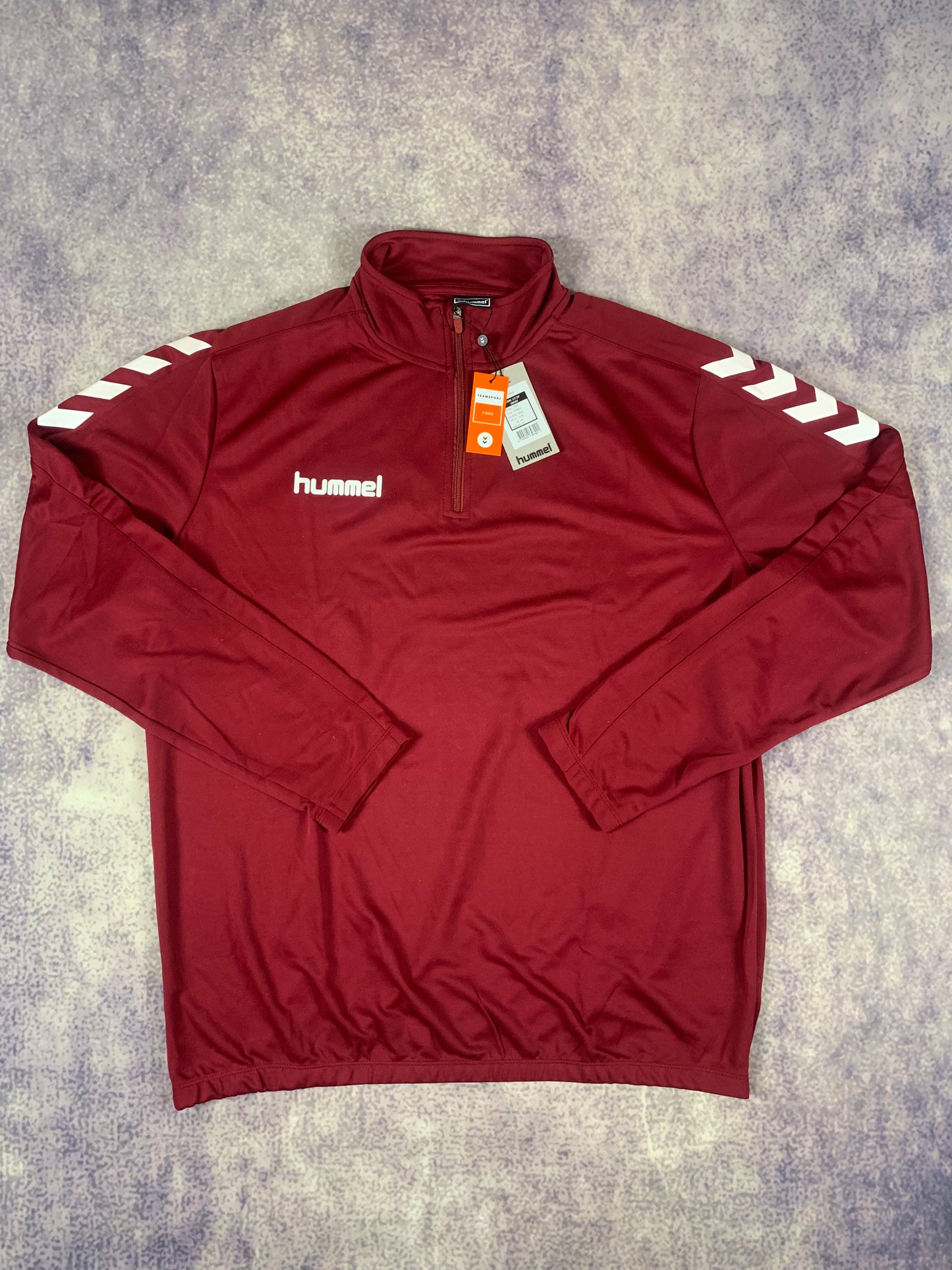 Hummel Sportjacke in Dunkelrot