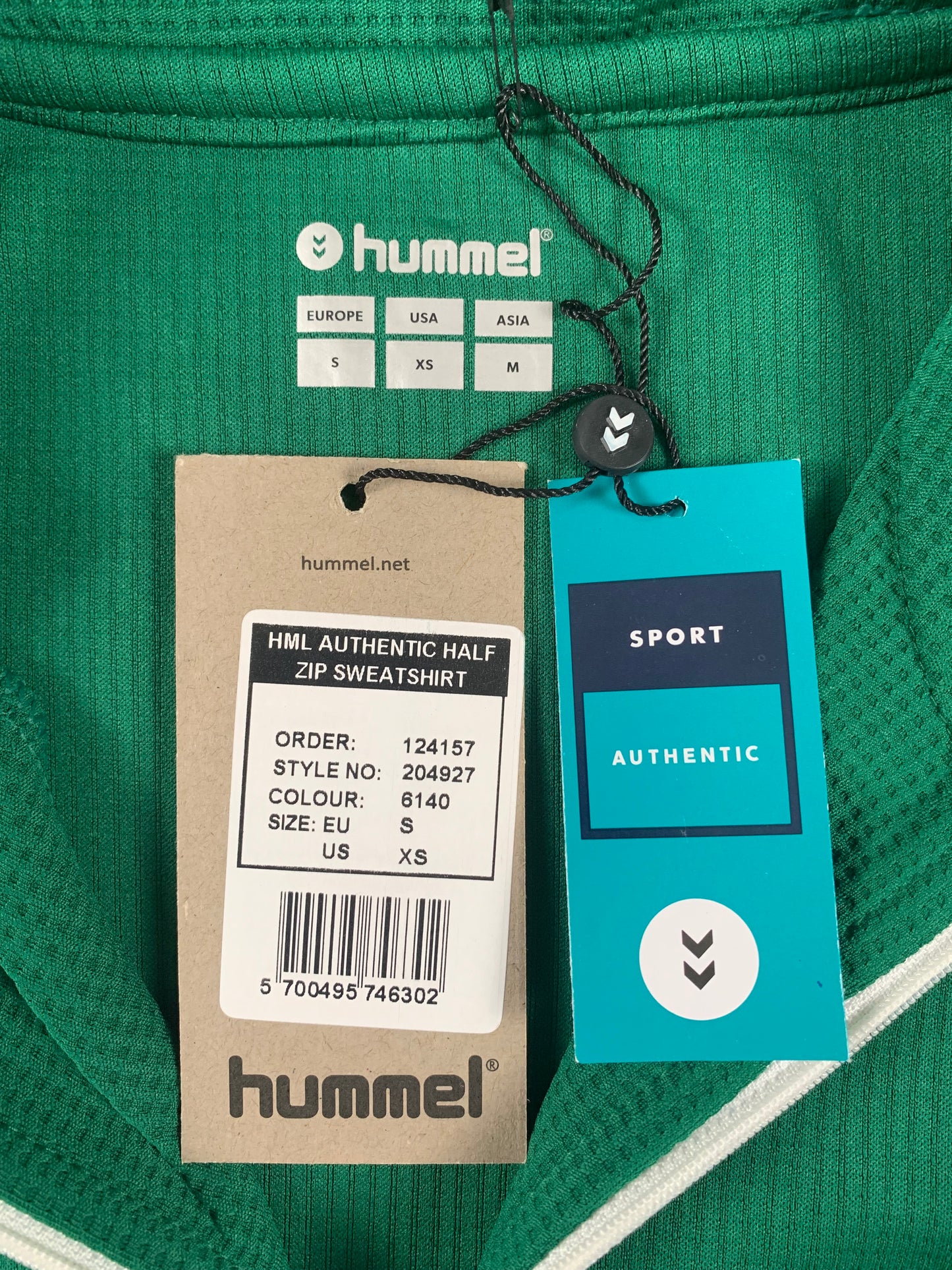 Hummel Half Zip Sweater in Dunkelgrün