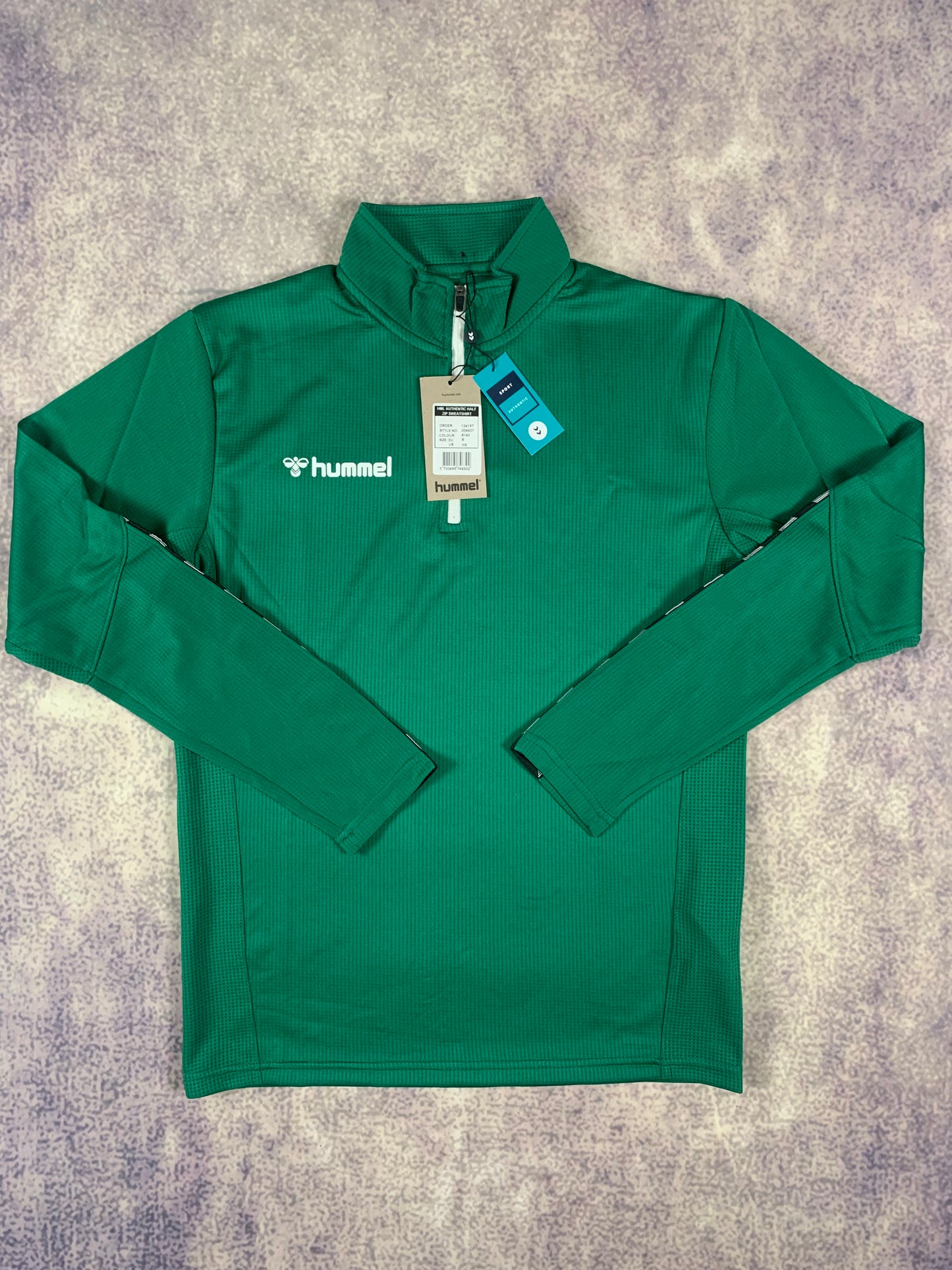 Hummel Half Zip Sweater in Dunkelgrün