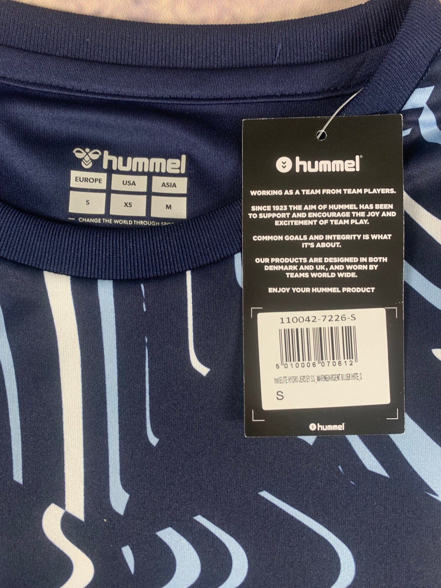 Hummel Trikot in Dunkelblau/Weiß