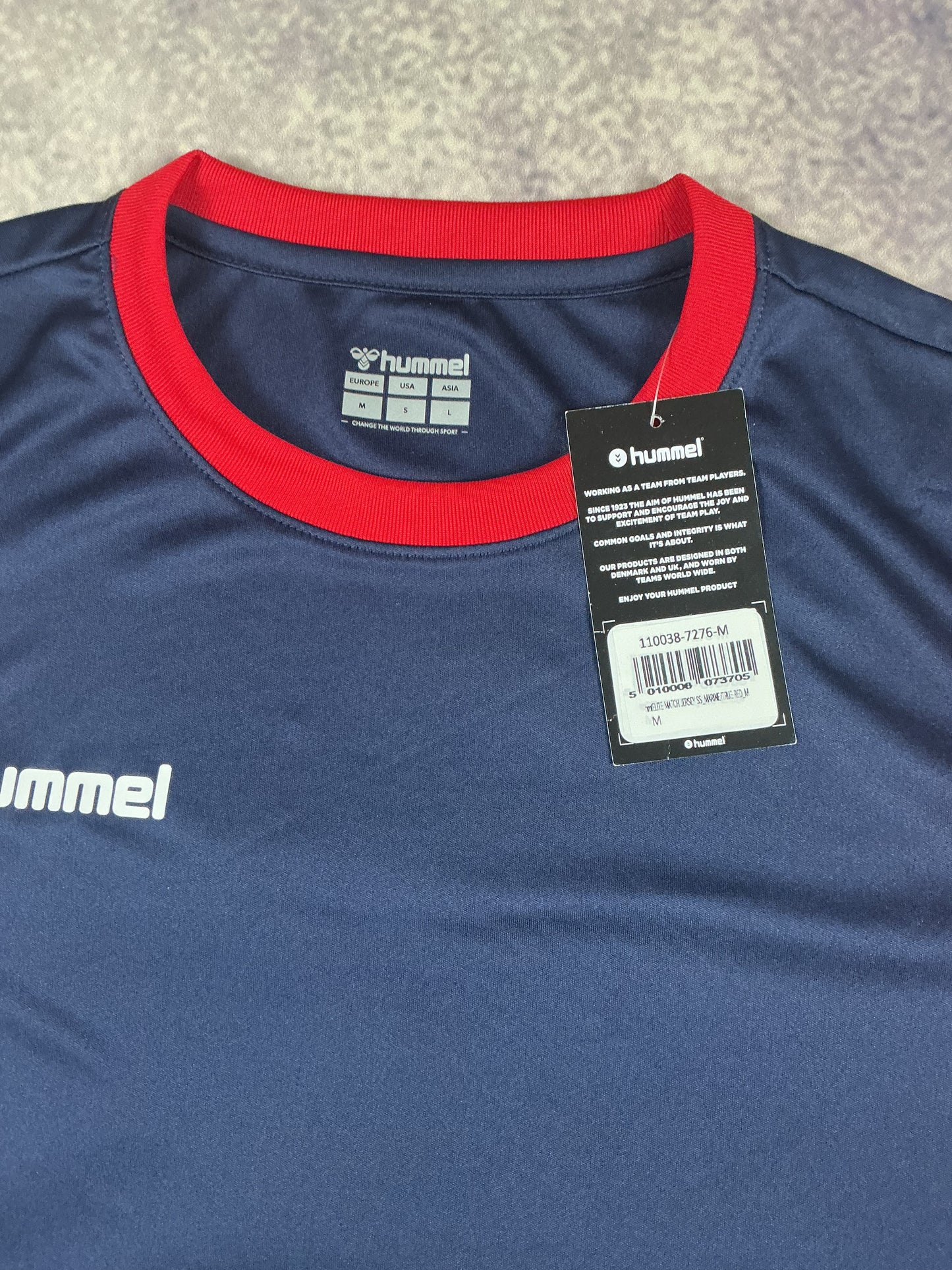 Hummel Trikot in Dunkelblau/Rot