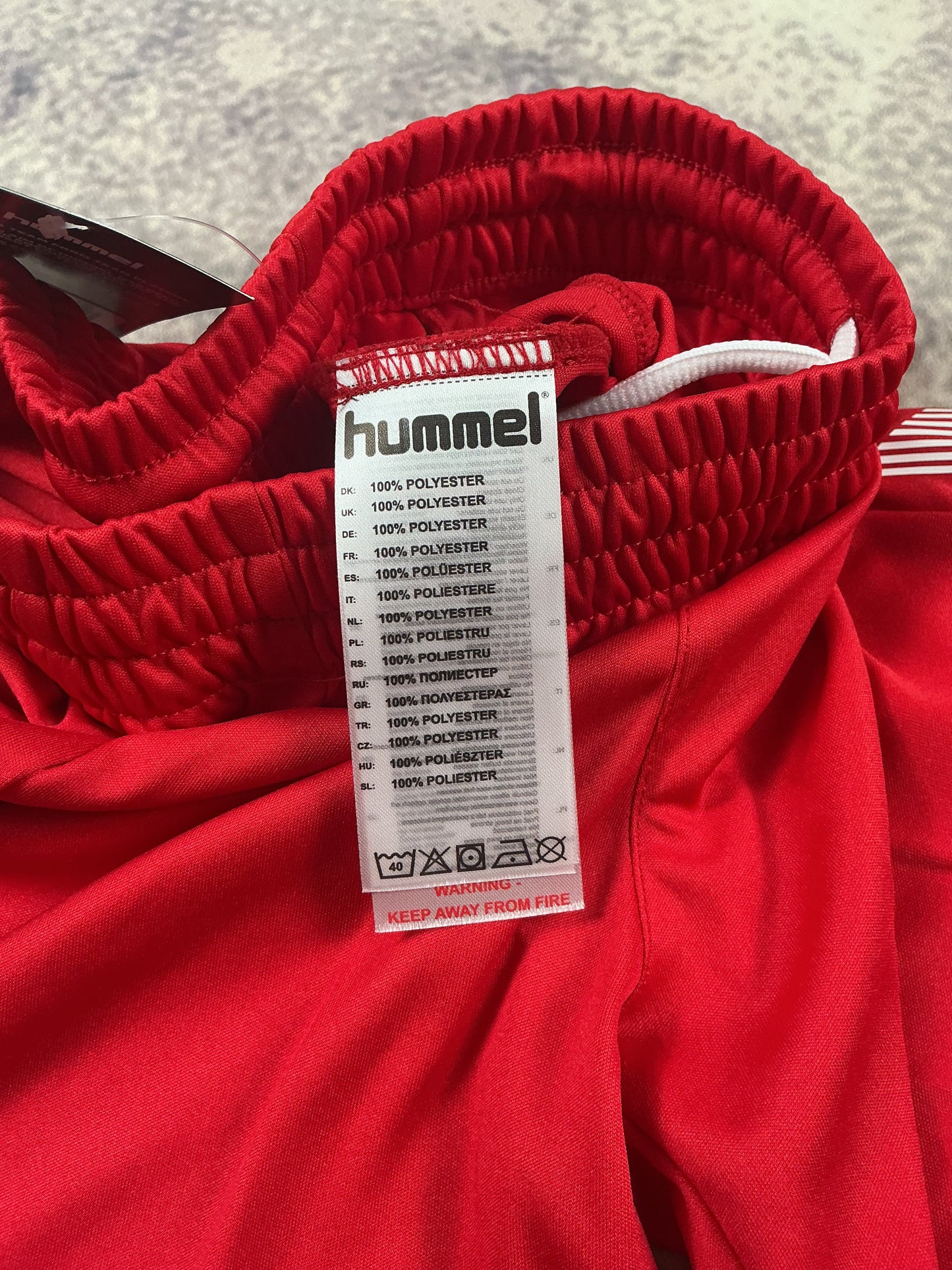 Hummel Kinder-Shorts in Rot