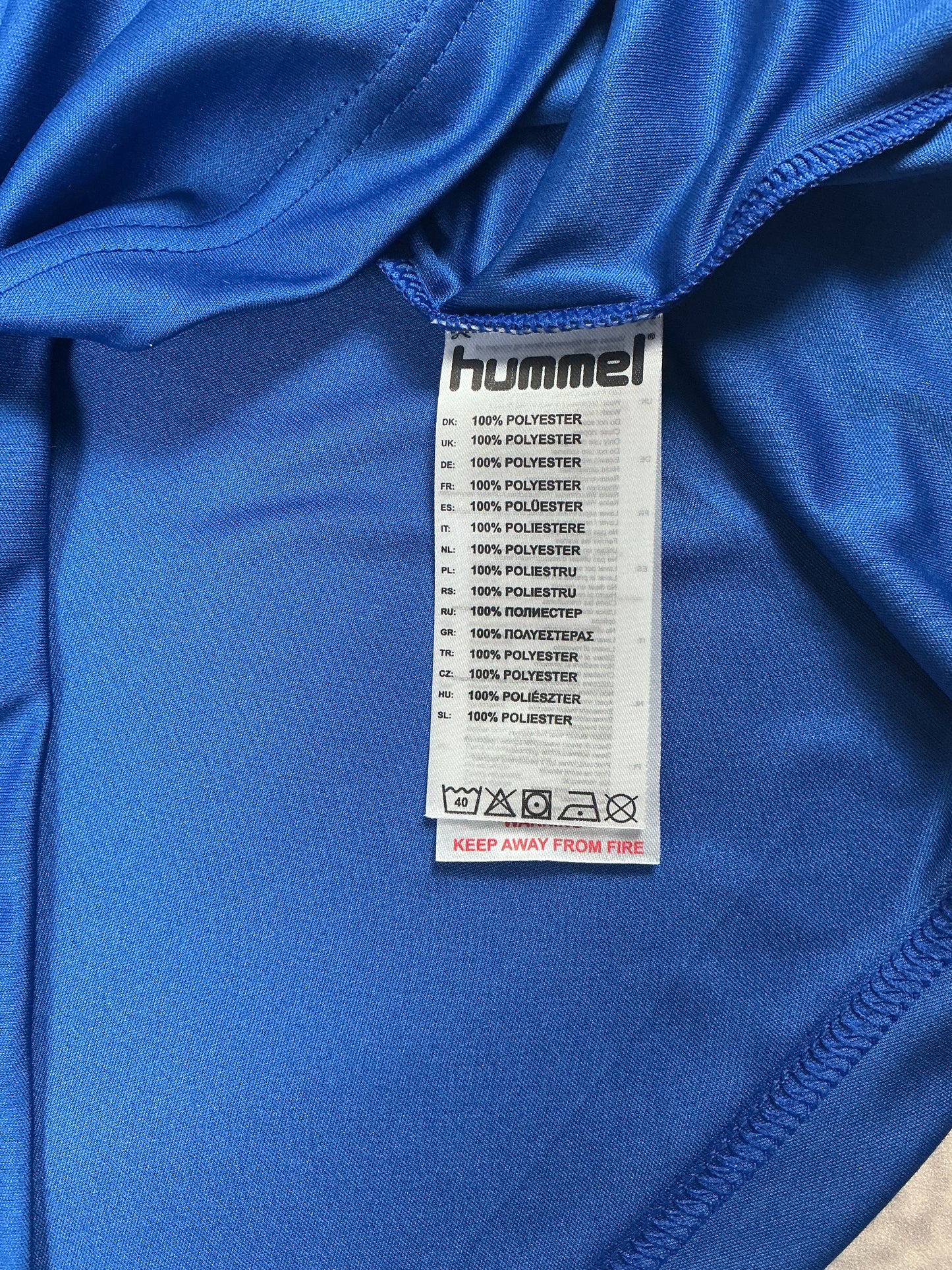 Hummel Poloshirt in Blau