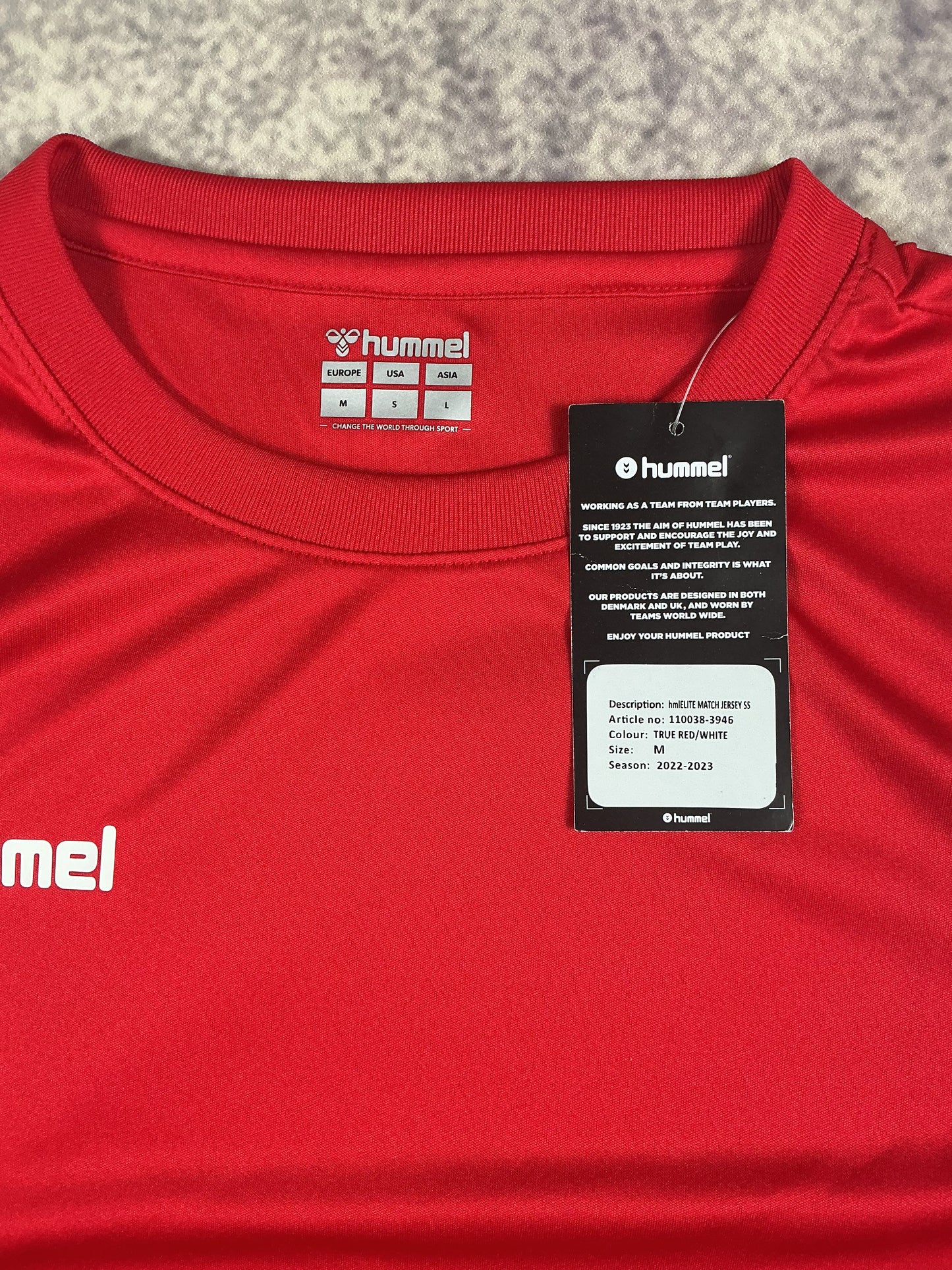 Hummel Trikot in Rot/Weiß