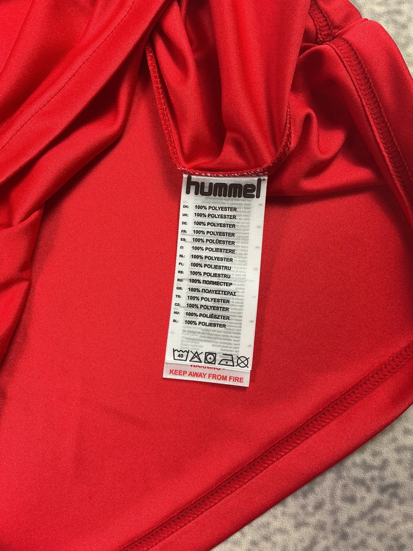Hummel Trikot in Rot/Weiß