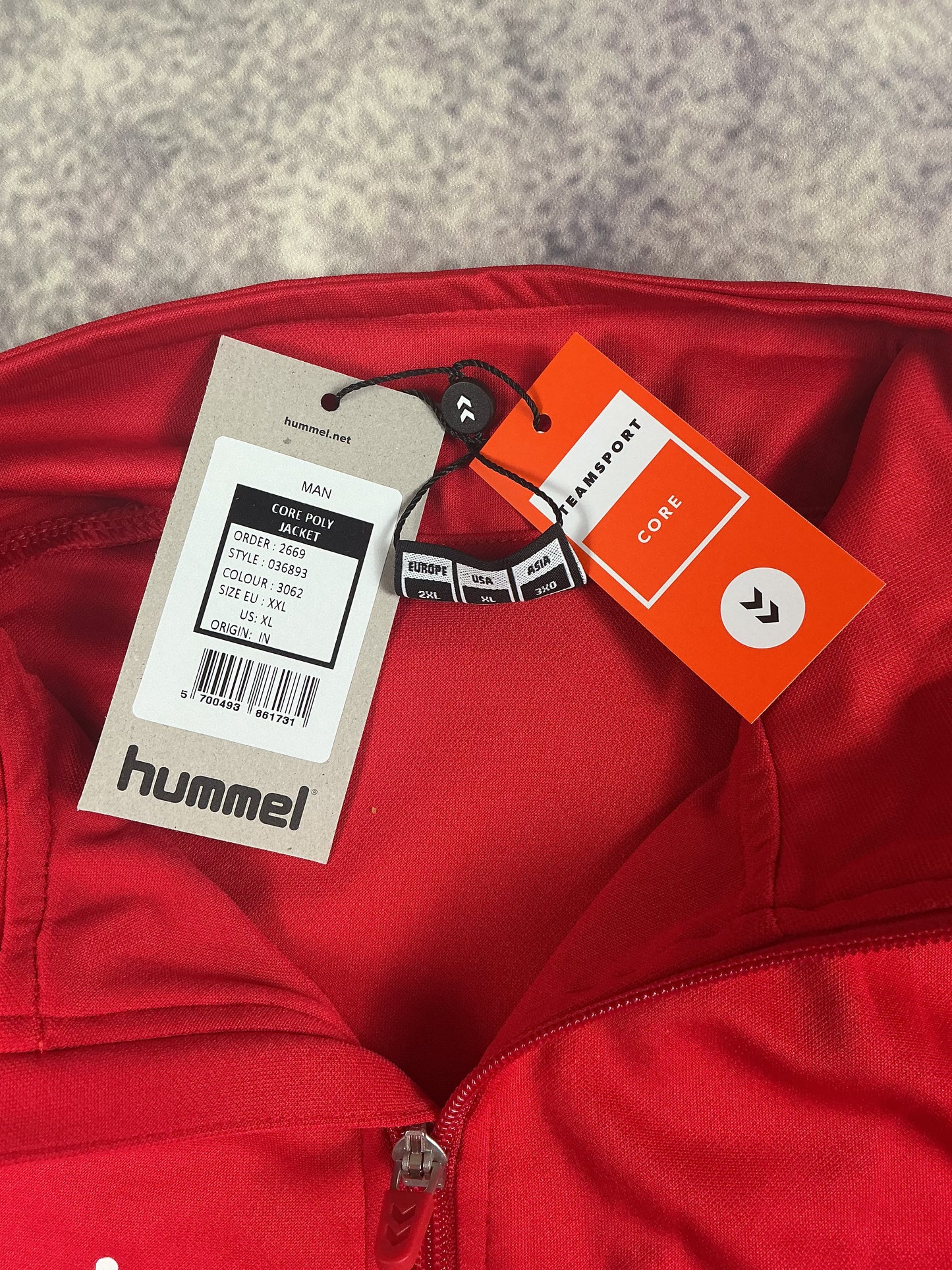 Hummel Sportjacke in Rot
