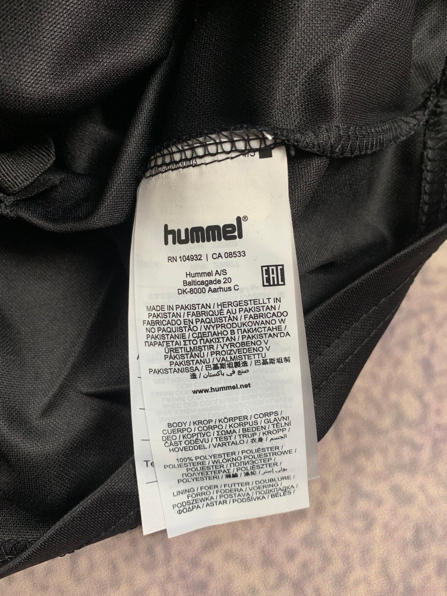 Hummel Kinder-Trainingsanzug in Schwarz