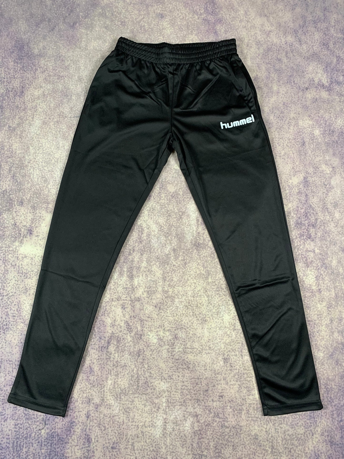 Hummel Kinder-Trainingsanzug in Schwarz