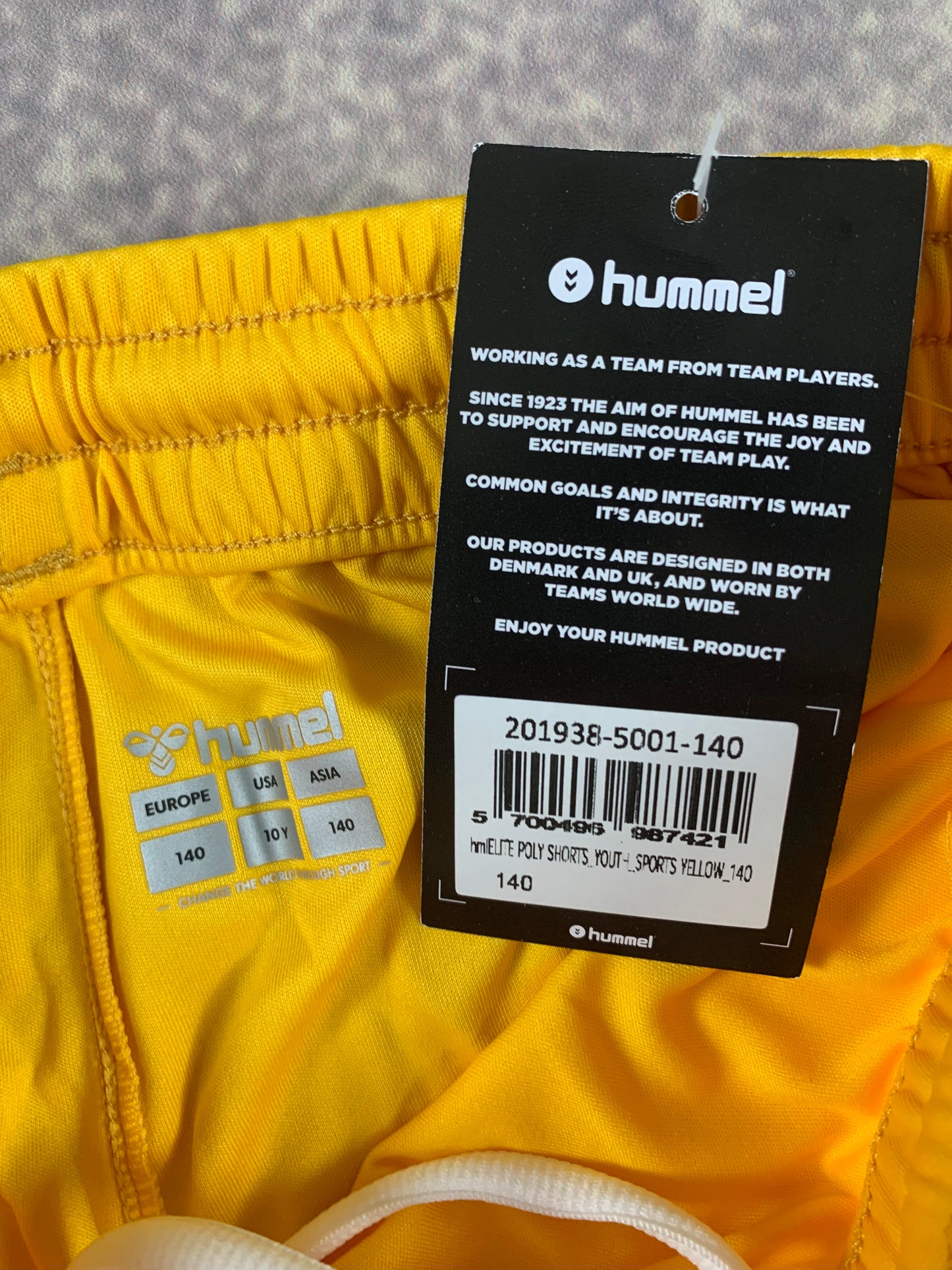 Hummel Kinder-Shorts in Gelb